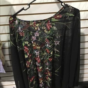 Modelia one size poncho top w/ wide sides